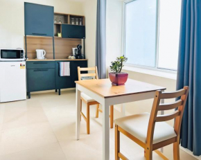KozyGuru Summer Hill 1 Bed TownHouse Sydney